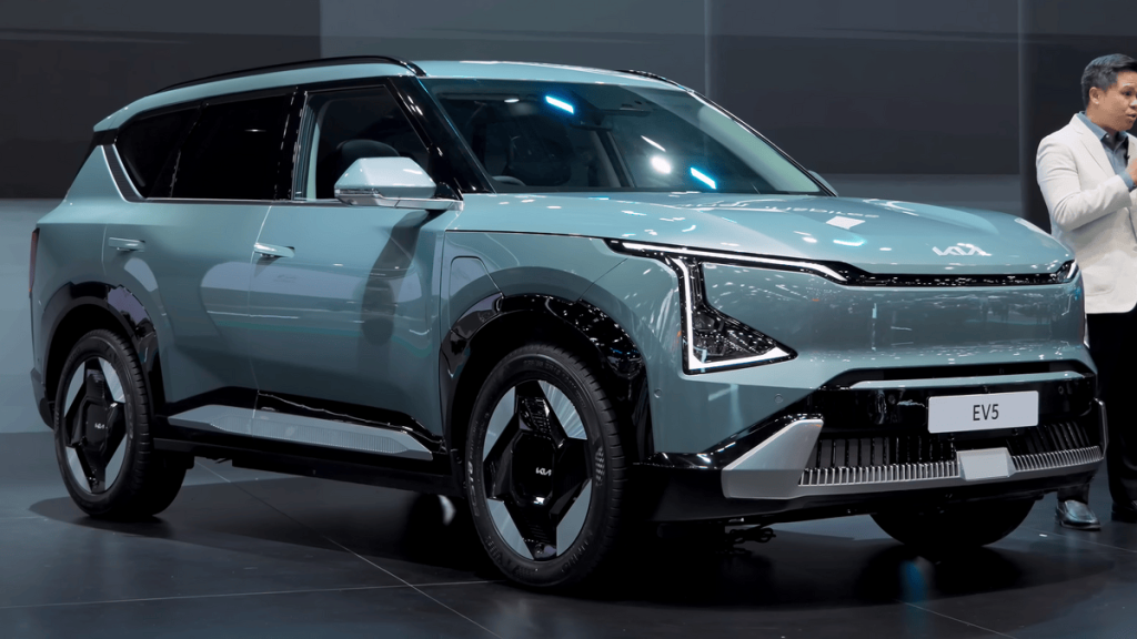 grå kia ev5 suv