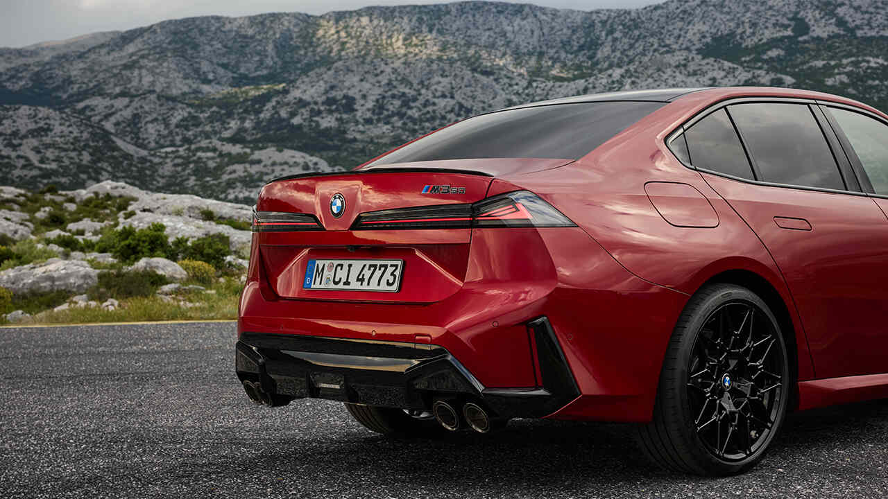nya bmw 3-serie m350 bakifrån